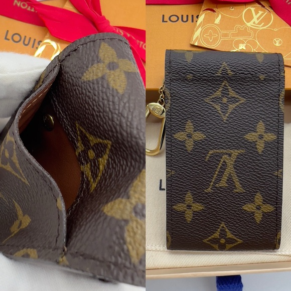 Authentic NEW Louis Vuitton Monogram Porte cles badge - Picture 5 of 9